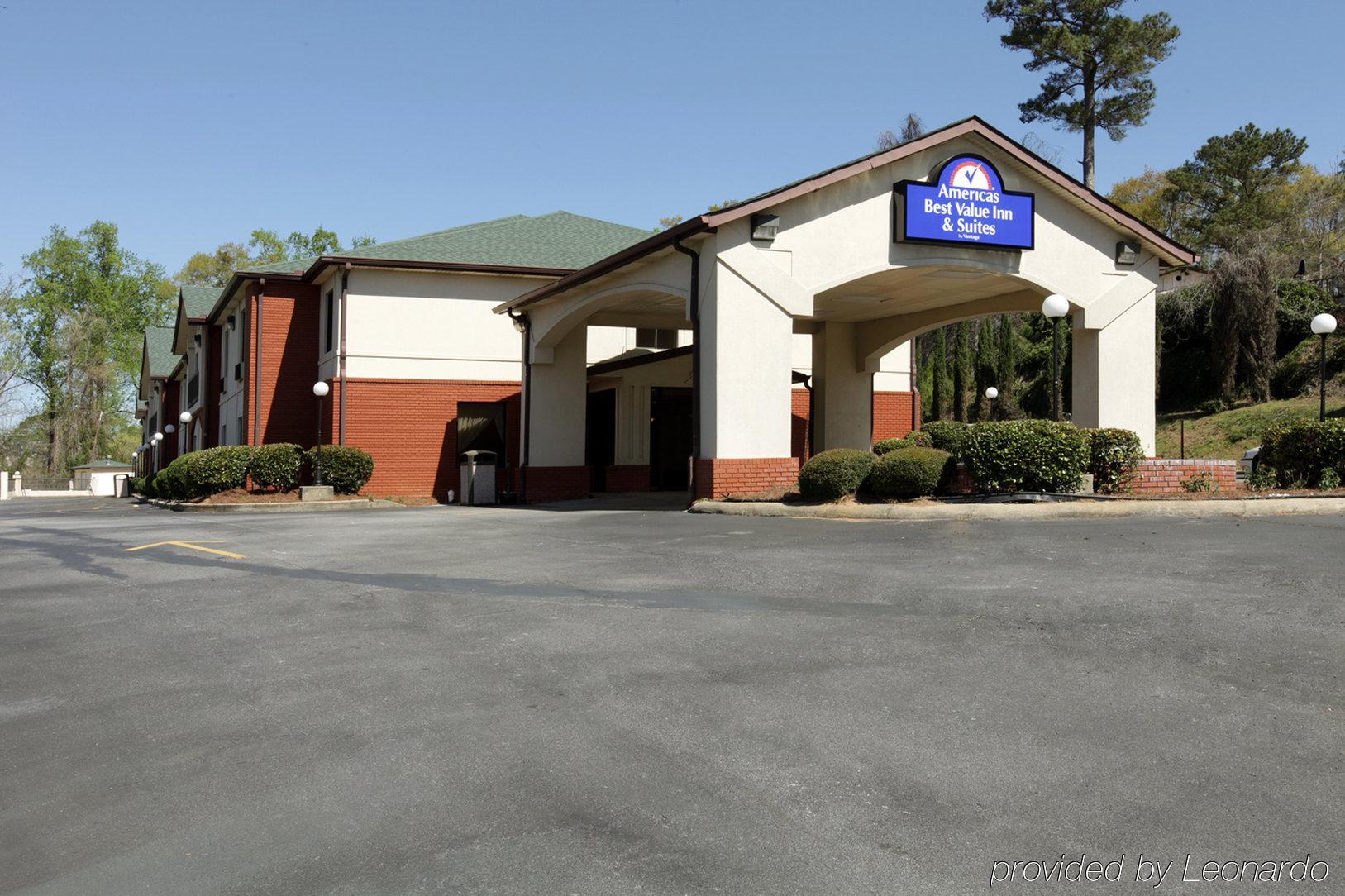 Red Roof Inn Plus+ & Suites Opelika Exterior photo
